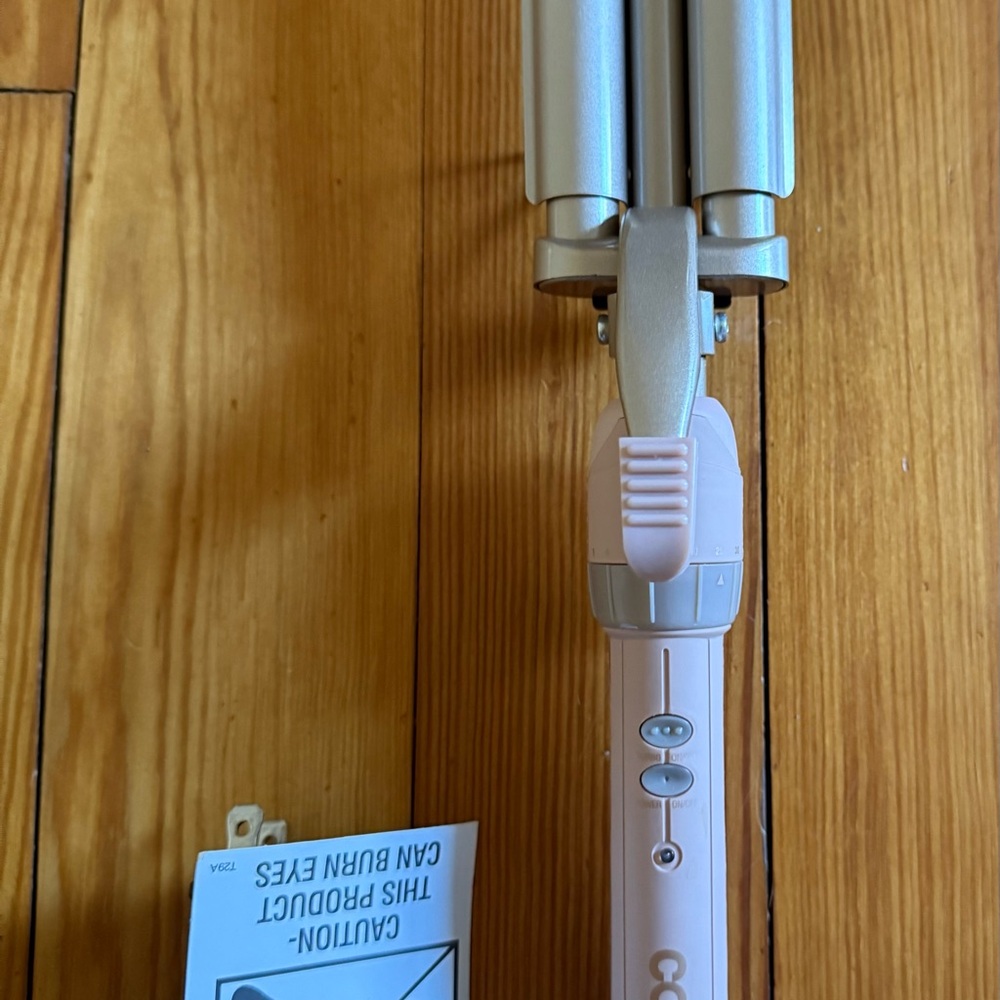 Conair Pink Hair Waver